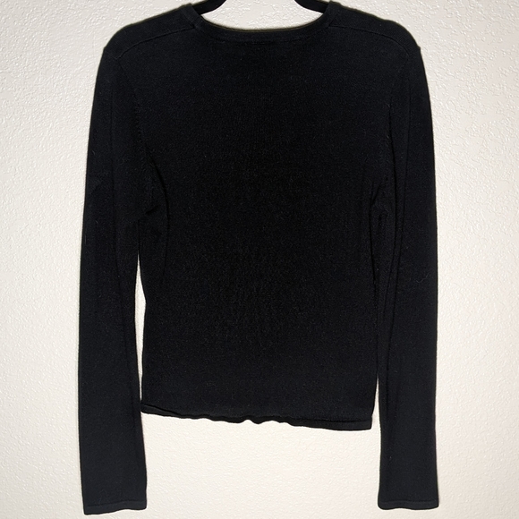 Rock Steady Cropped Crew Sweater with Cream Swallow Tail Motifs - Picture 5 of 8